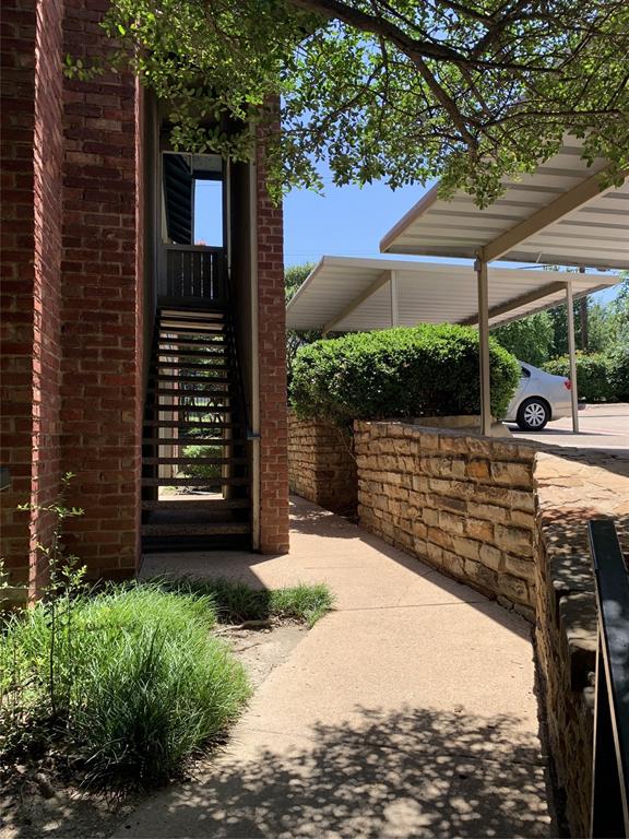 Woods On Park Lane Condo - Residential