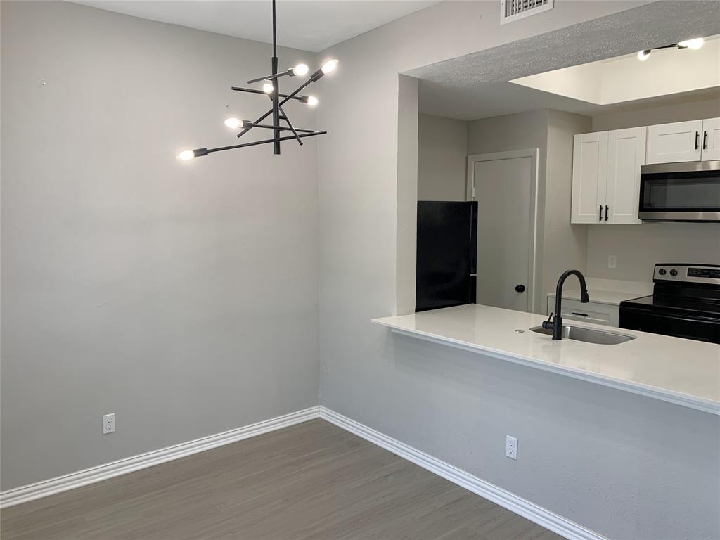 Woods On Park Lane Condo - Residential