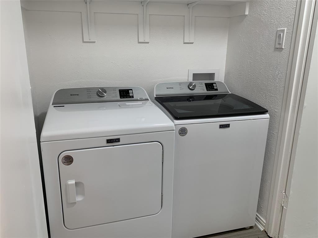 Woods On Park Lane Condo - Residential