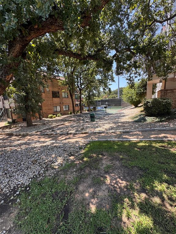 Arlington Oaks Condo - Residential Lease