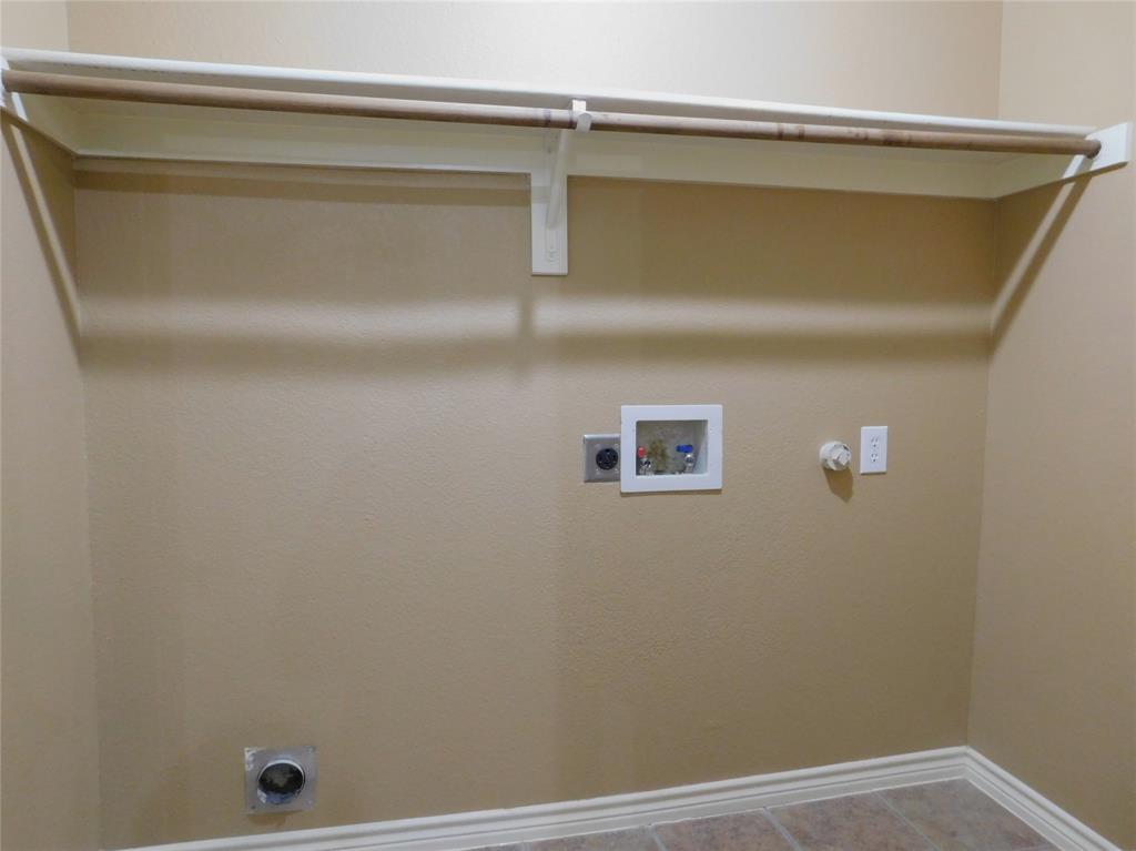 Wynstone At Oakmont Ph II - Residential Lease