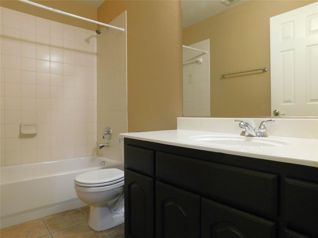 Wynstone At Oakmont Ph II - Residential Lease