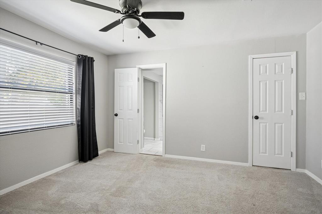 El Tivoli Place - Residential