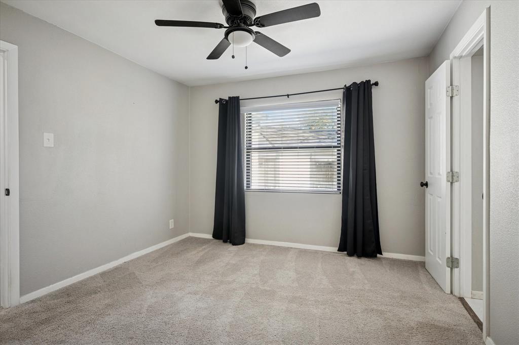 El Tivoli Place - Residential