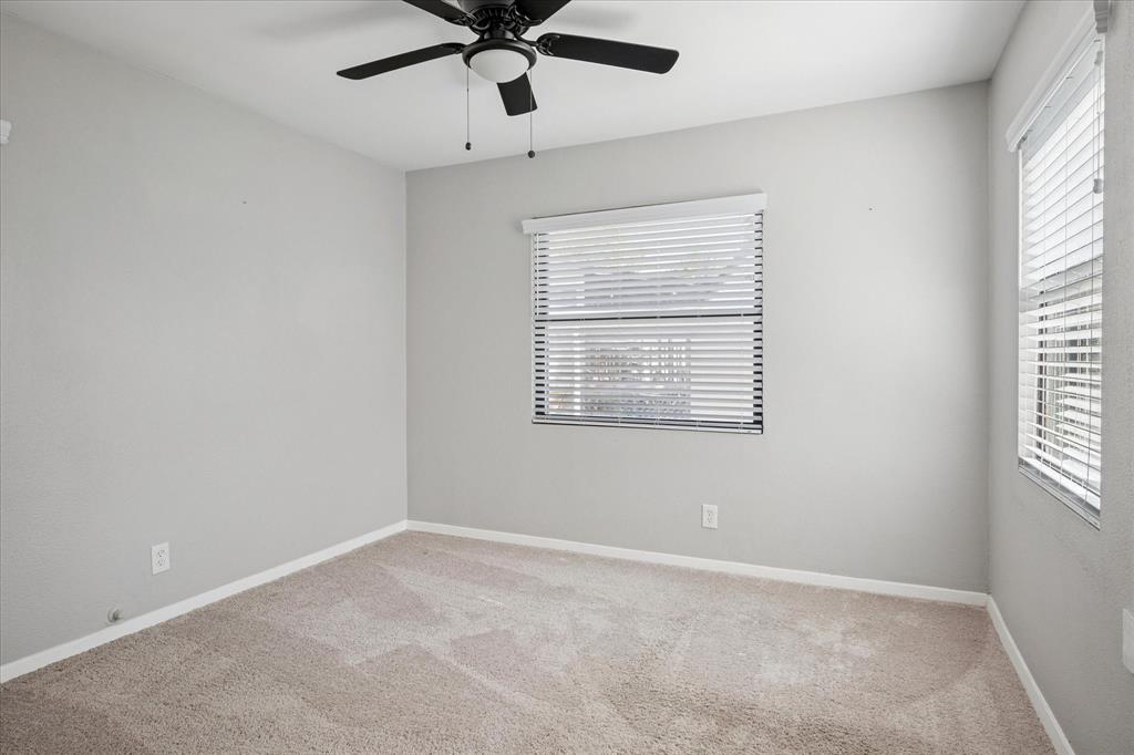 El Tivoli Place - Residential