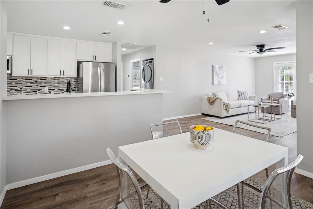 El Tivoli Place - Residential