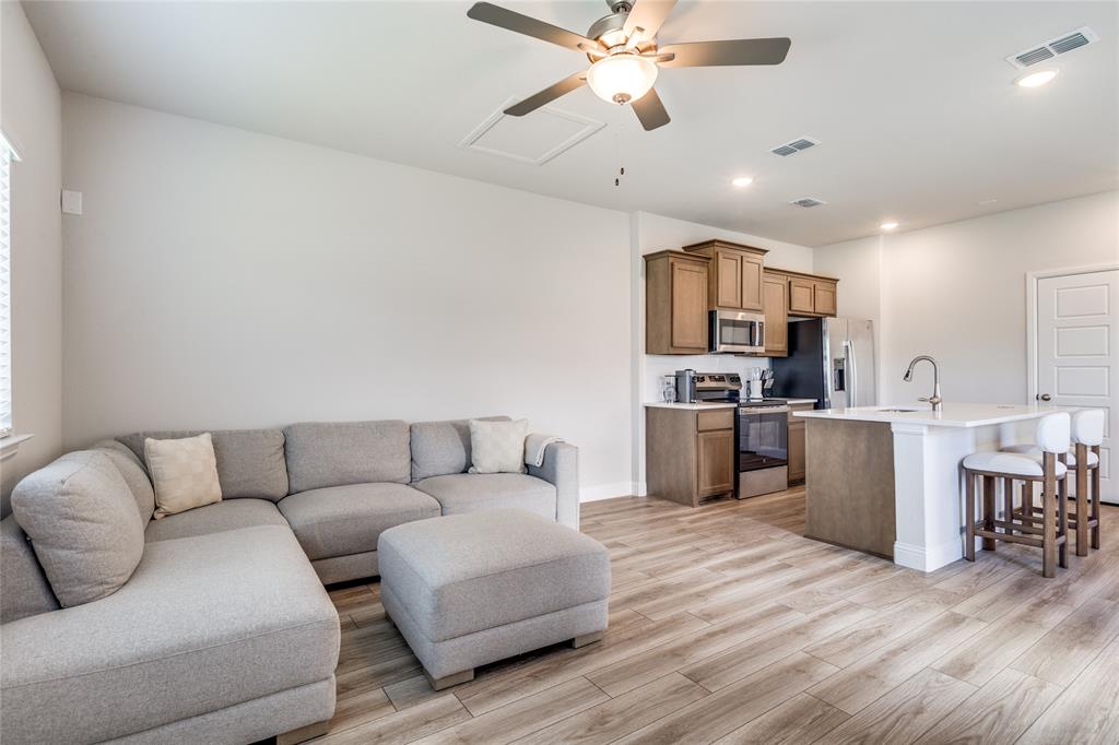 Lake Park Villas Ph 1 - Residential Lease