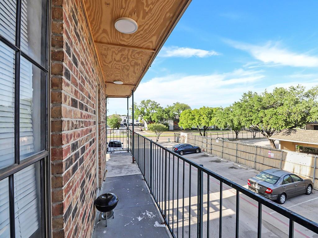 Royal Lane Highlands - Residential