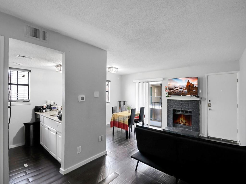 Royal Lane Highlands - Residential