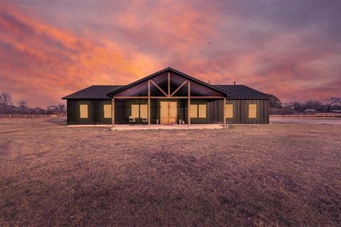 2498 FM- 1504 Wills Point TX 75169