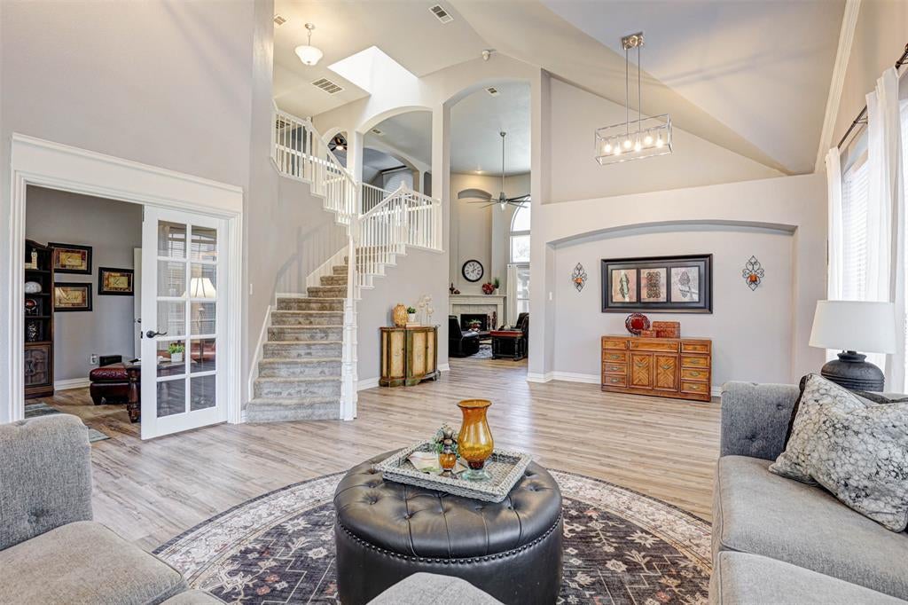 5704 Kelly Court