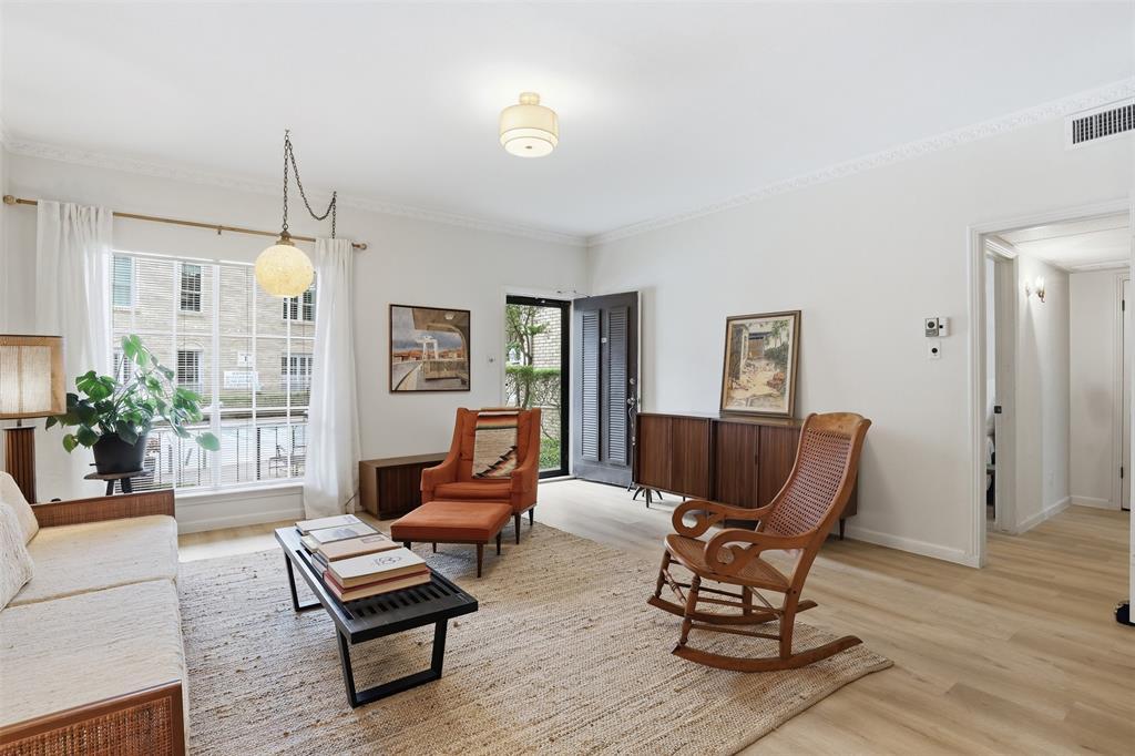 Royale Orleans East Condo - Residential