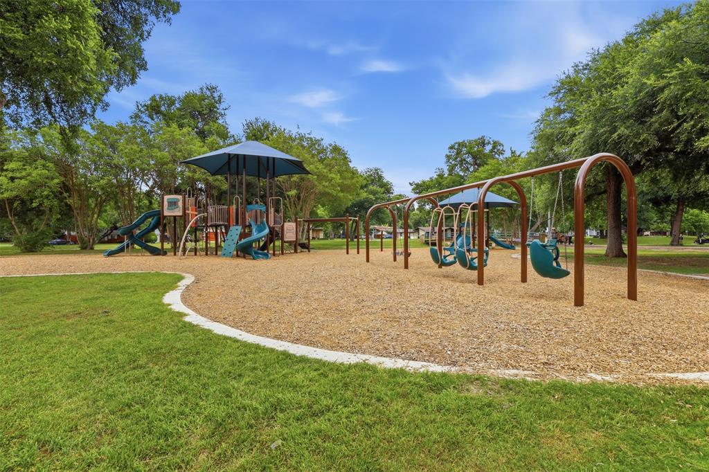 Royale Orleans East Condo - Residential