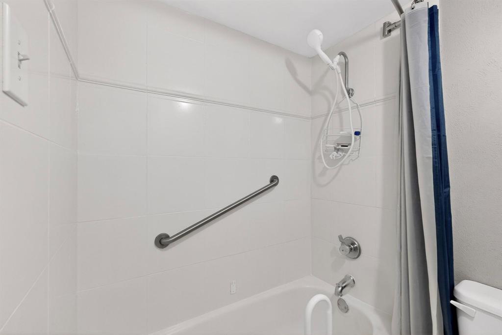 Prestonwood Green Condos - Residential