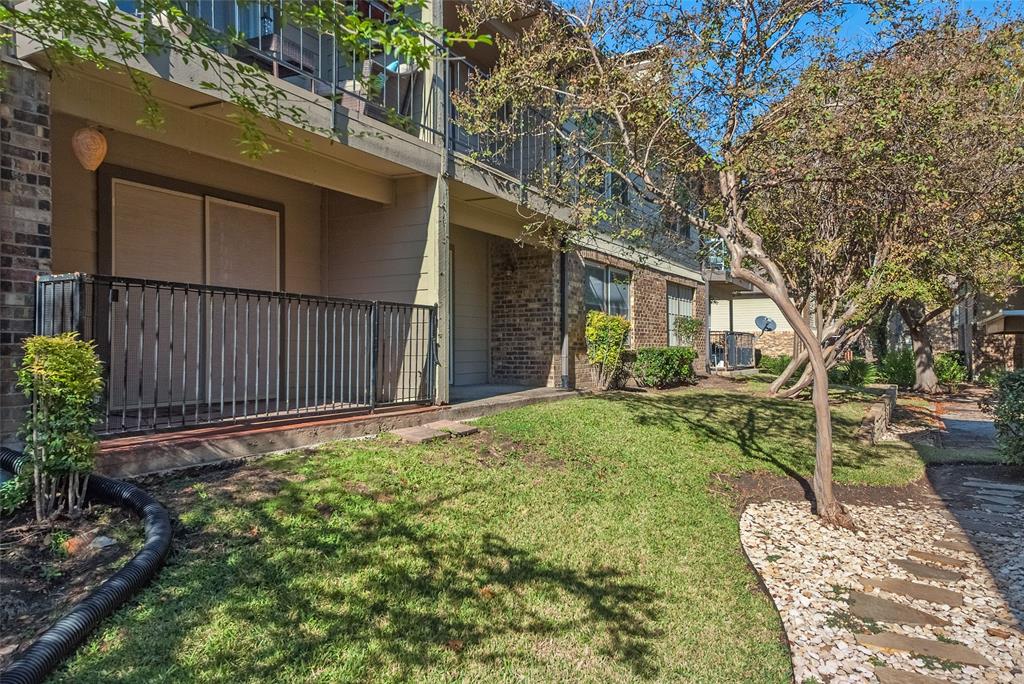 Prestonwood Green Condos - Residential