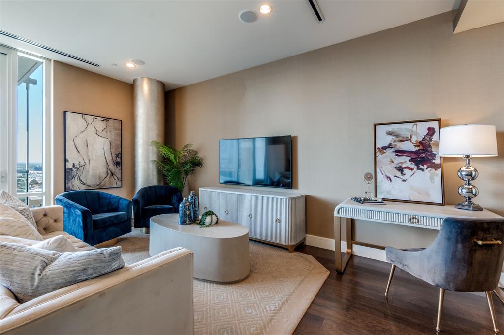 South Tower Residences - Residential