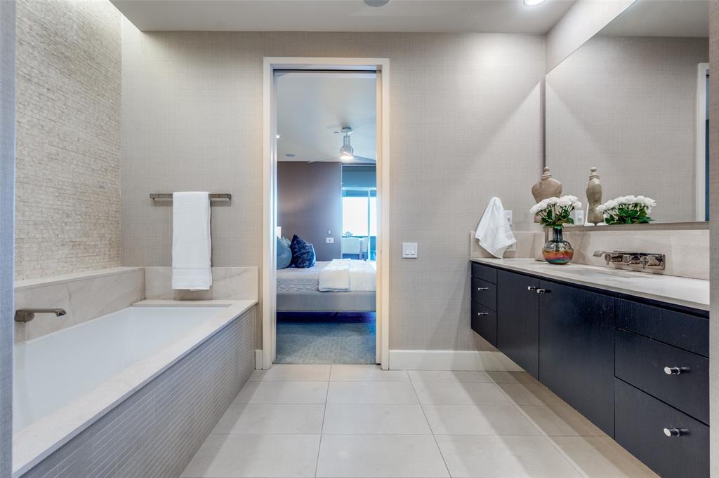 South Tower Residences - Residential