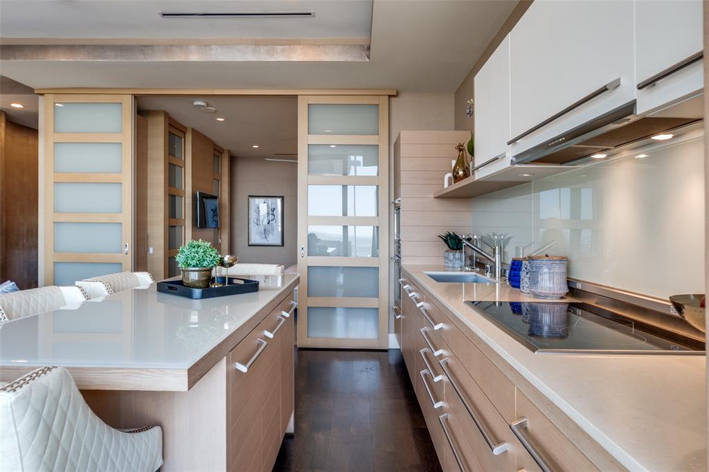 South Tower Residences - Residential