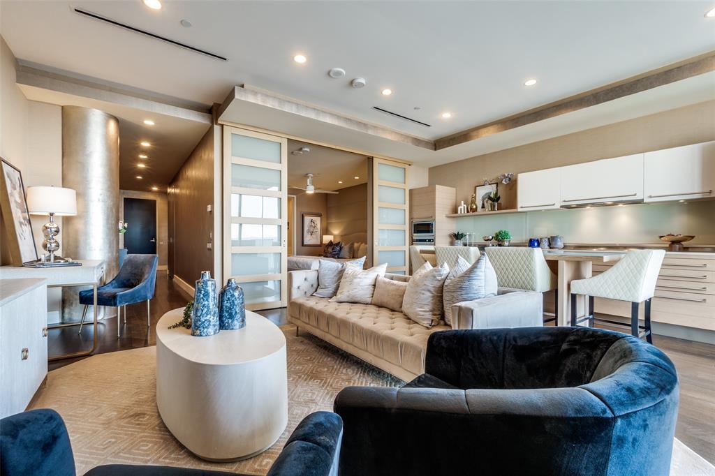 South Tower Residences - Residential