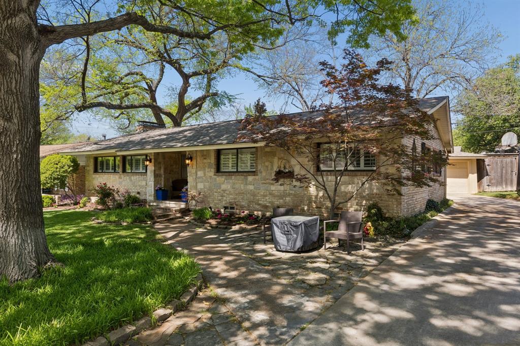 10111 Shadyview Drive