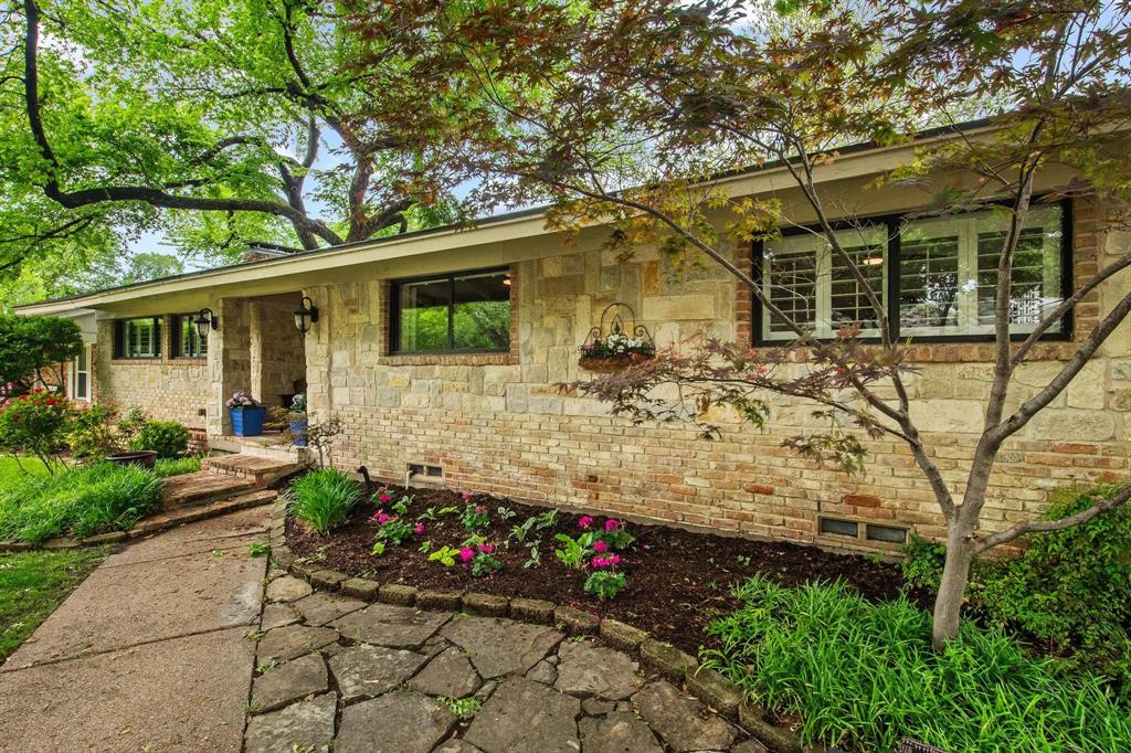 10111 Shadyview Drive