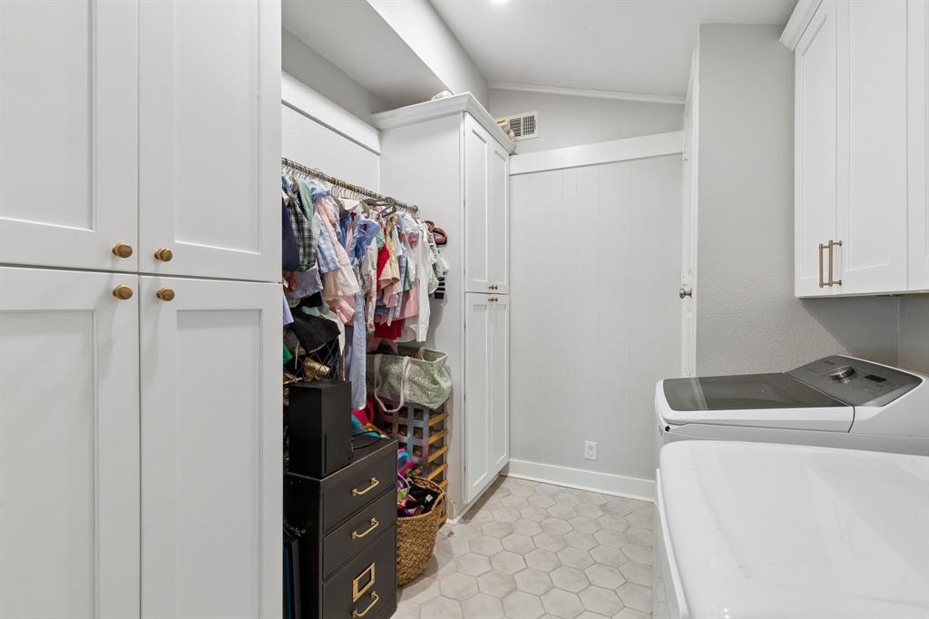 Lake Ridge Estates - Residential