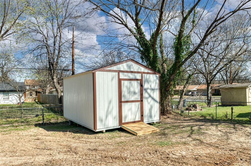 Singing Hills - Residential
