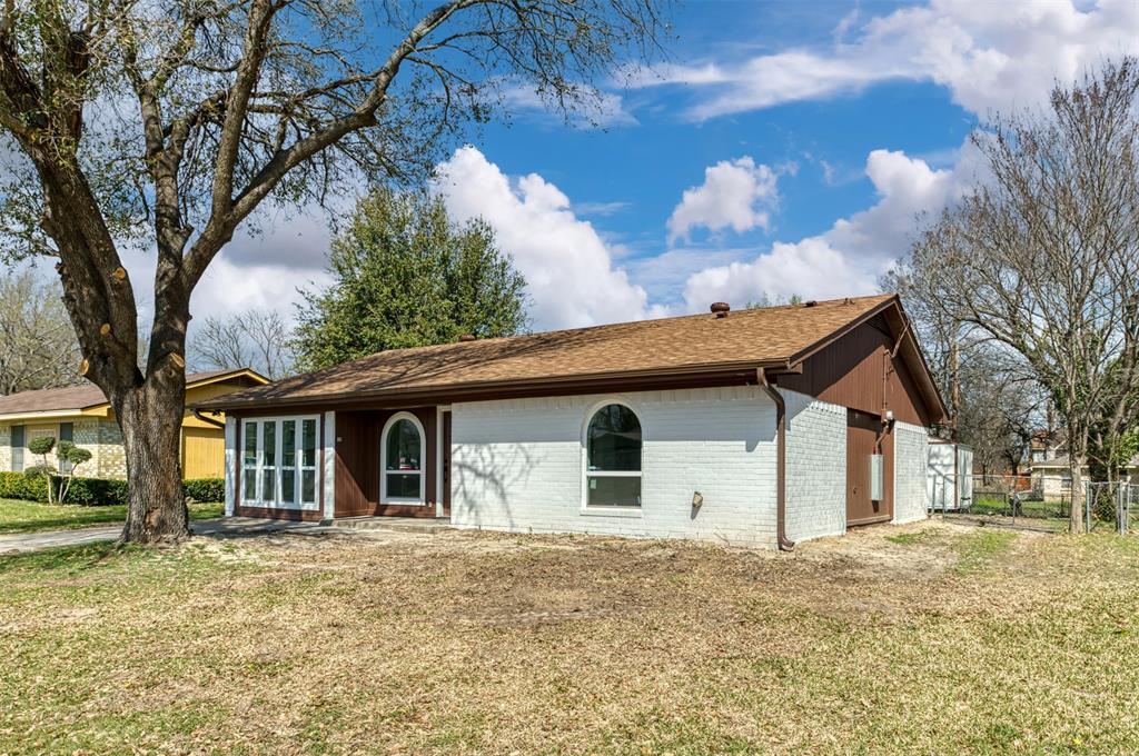 Singing Hills - Residential