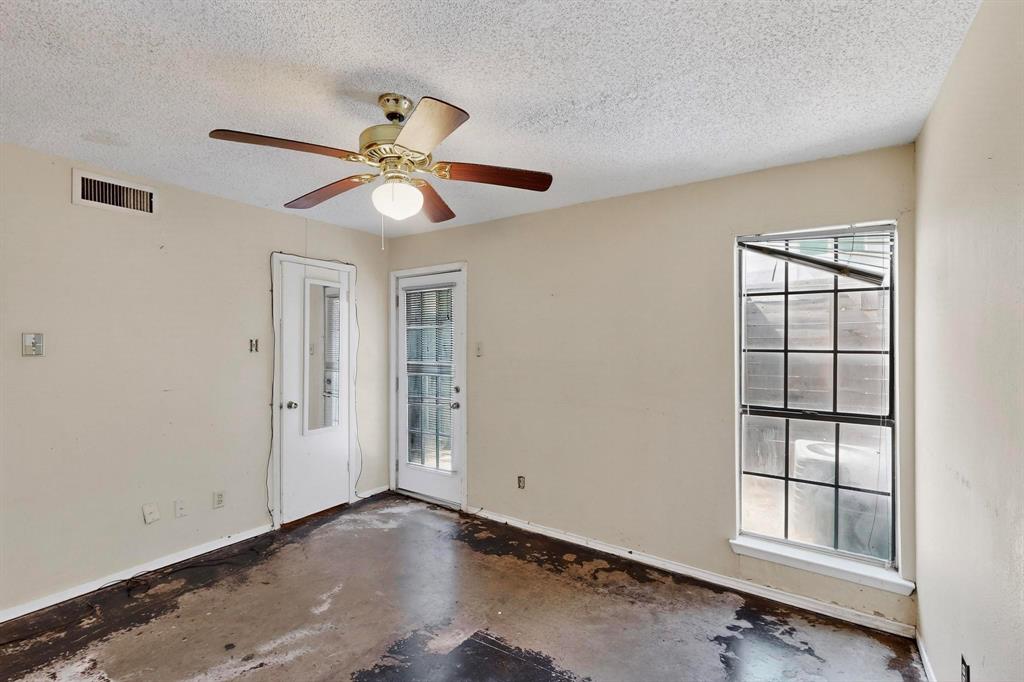 Garrett Park Condo - Residential