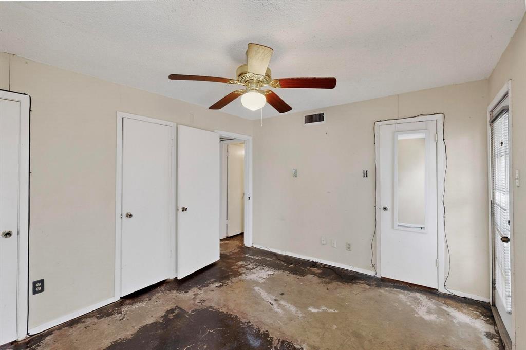 Garrett Park Condo - Residential