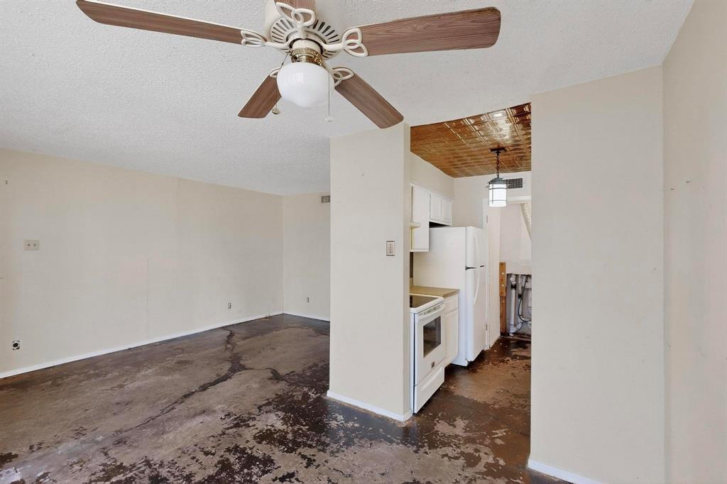 Garrett Park Condo - Residential