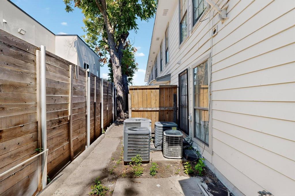 Garrett Park Condo - Residential