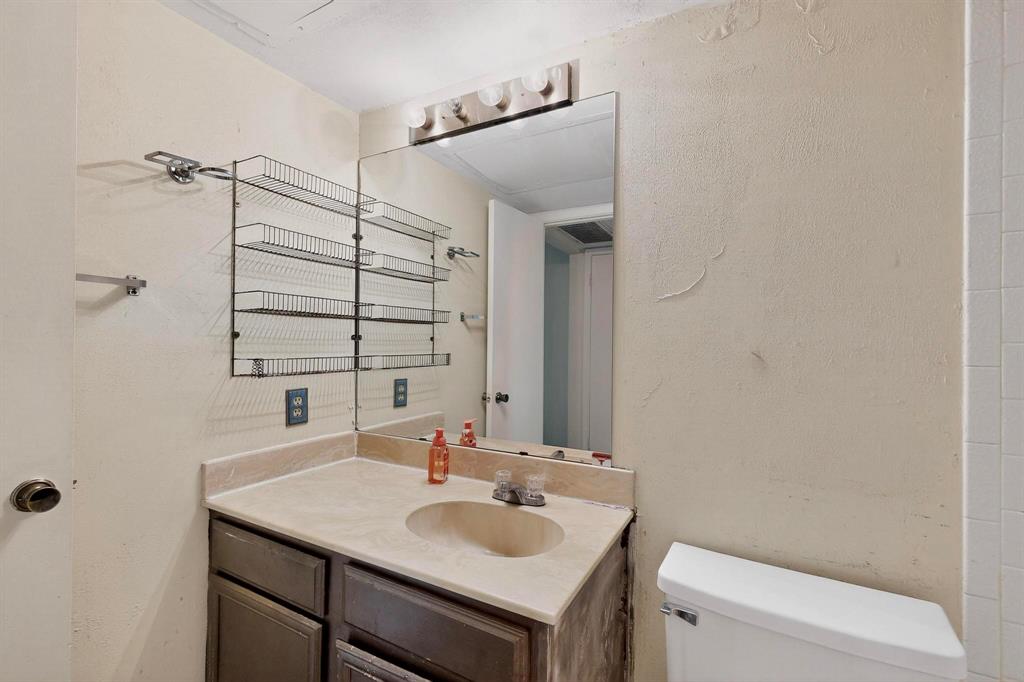 Garrett Park Condo - Residential