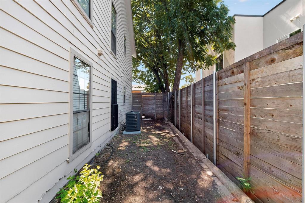 Garrett Park Condo - Residential