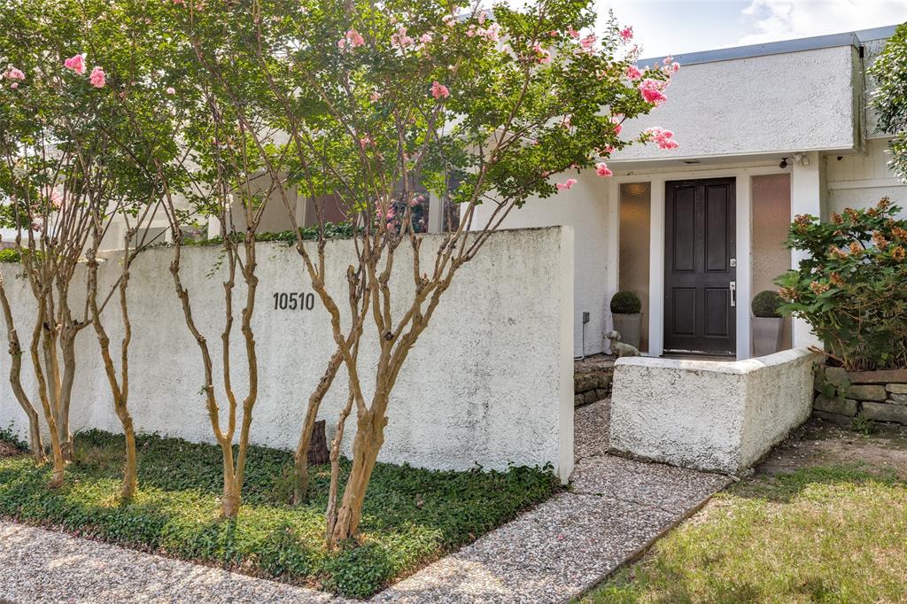 10510 Berry Knoll Drive