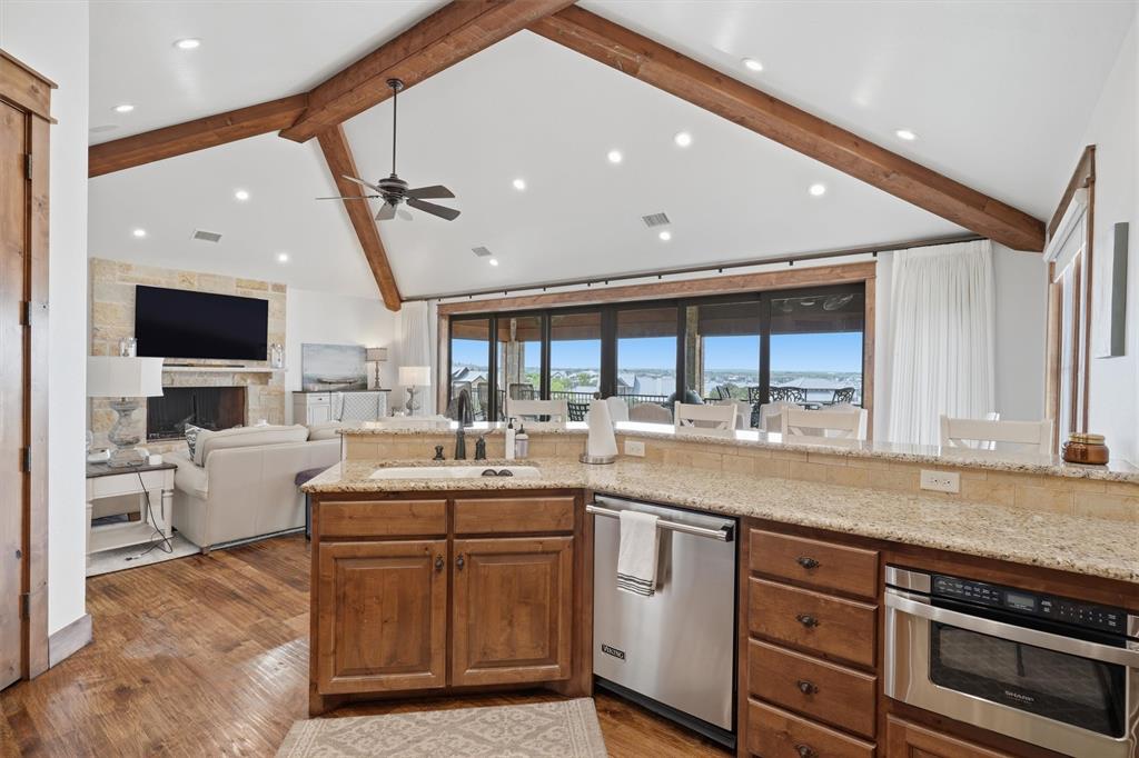 Hill Country Harbor Ph Ia - Residential