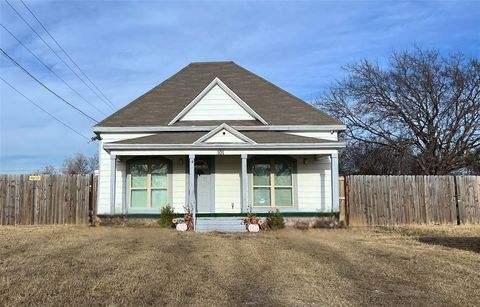 101 N Walnut Street Petrolia TX 76377