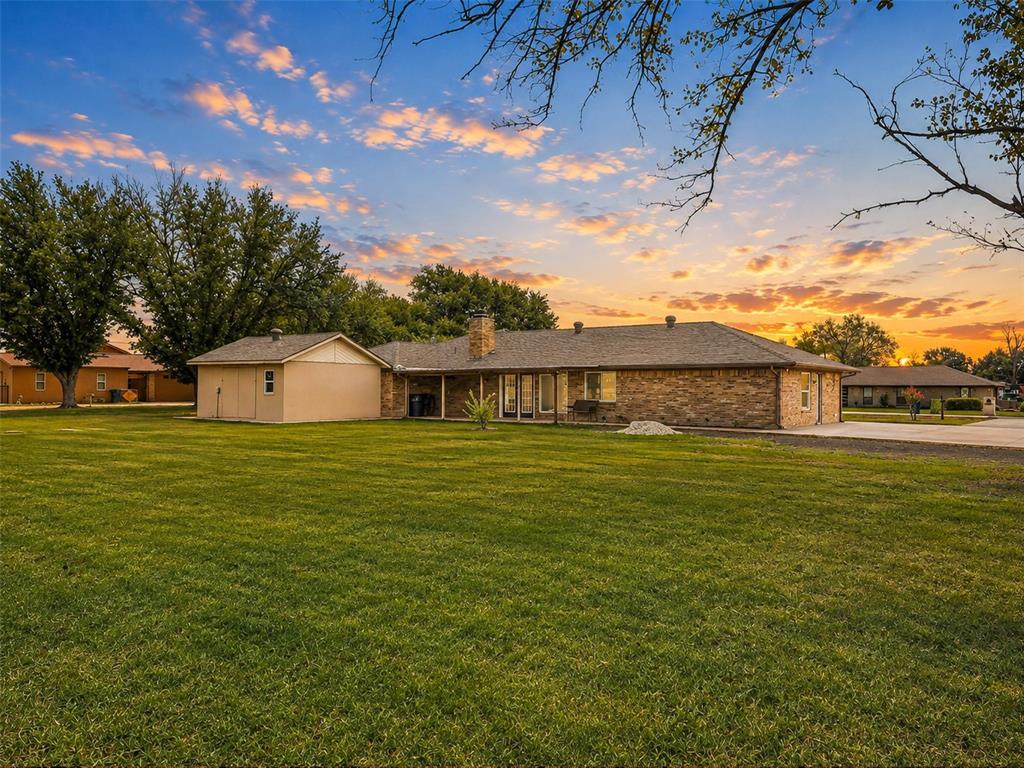 5609 Elisa Lane