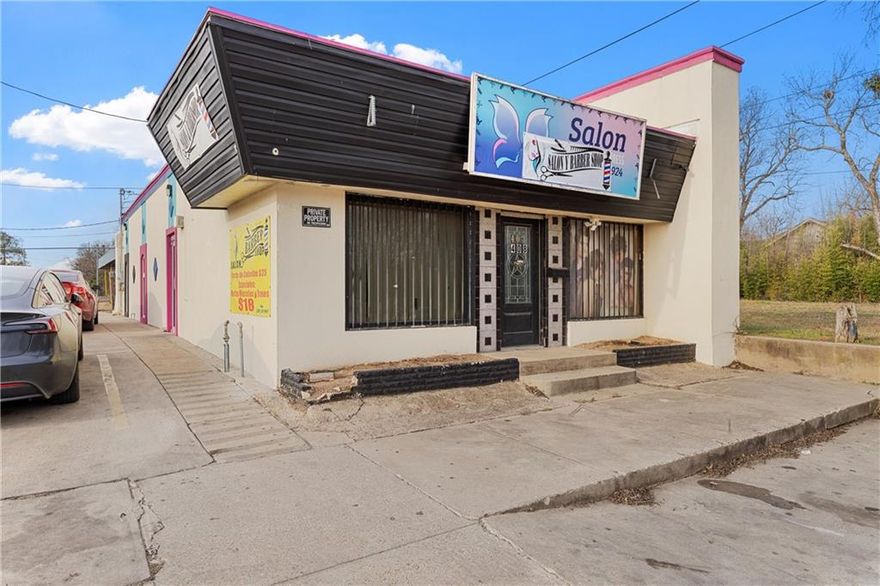 Welcome to this exciting commercial opportunity! This property, currently operating as a hair salon, boasts a prime location in the heart of Waco, right off Waco Dr. & 25th Street. The high-traffic area ensures excellent visibility, making it the perfect spot to launch or expand your business.

Just a short 7-minute drive from downtown Waco and the popular Magnolia Silos, this property is ideally situated for both local clientele and tourists. The existing setup includes:
6 hair stations, 2 hair wash stations, 1 full bathroom, small kitchen area, & 2 offices! 

Whether you envision continuing its use as a hair salon or transforming it into a different business venture, this property offers endless possibilities.

Don't miss out on this incredible opportunity!