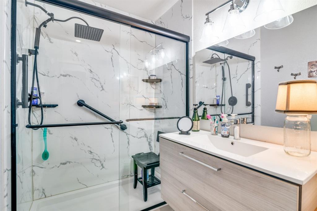 Cedarcrest Shores Estate - Residential