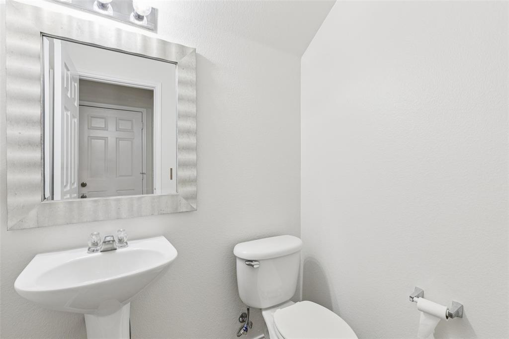 Pasquinellis Village On The Green - Residential