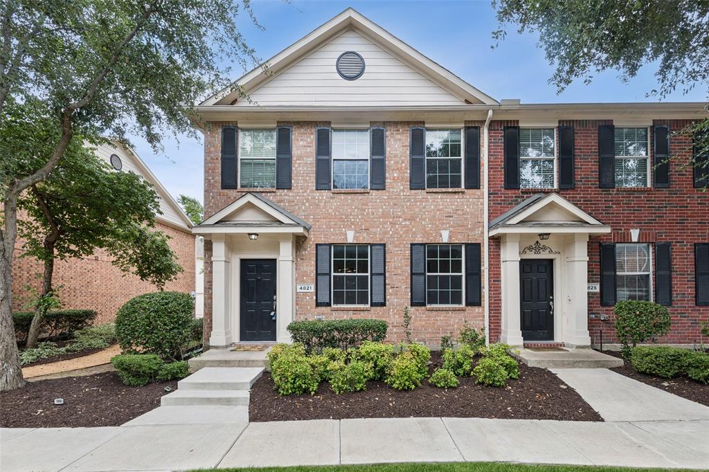 Pasquinellis Village On The Green - Residential