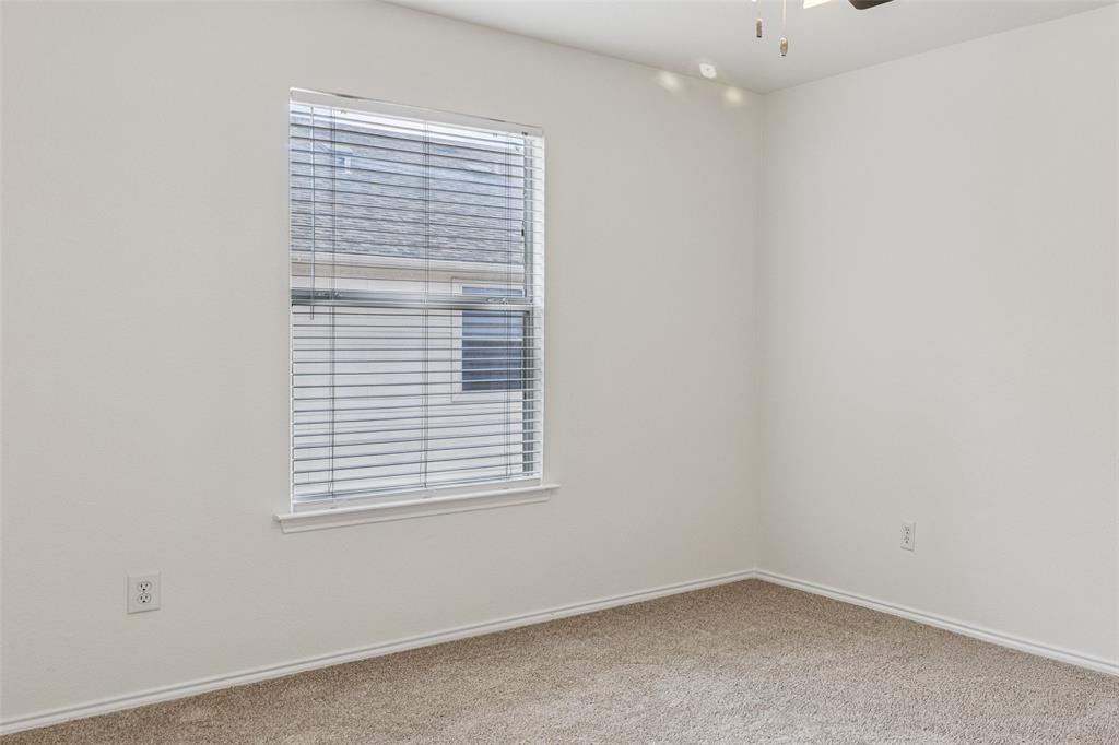 Pasquinellis Village On The Green - Residential