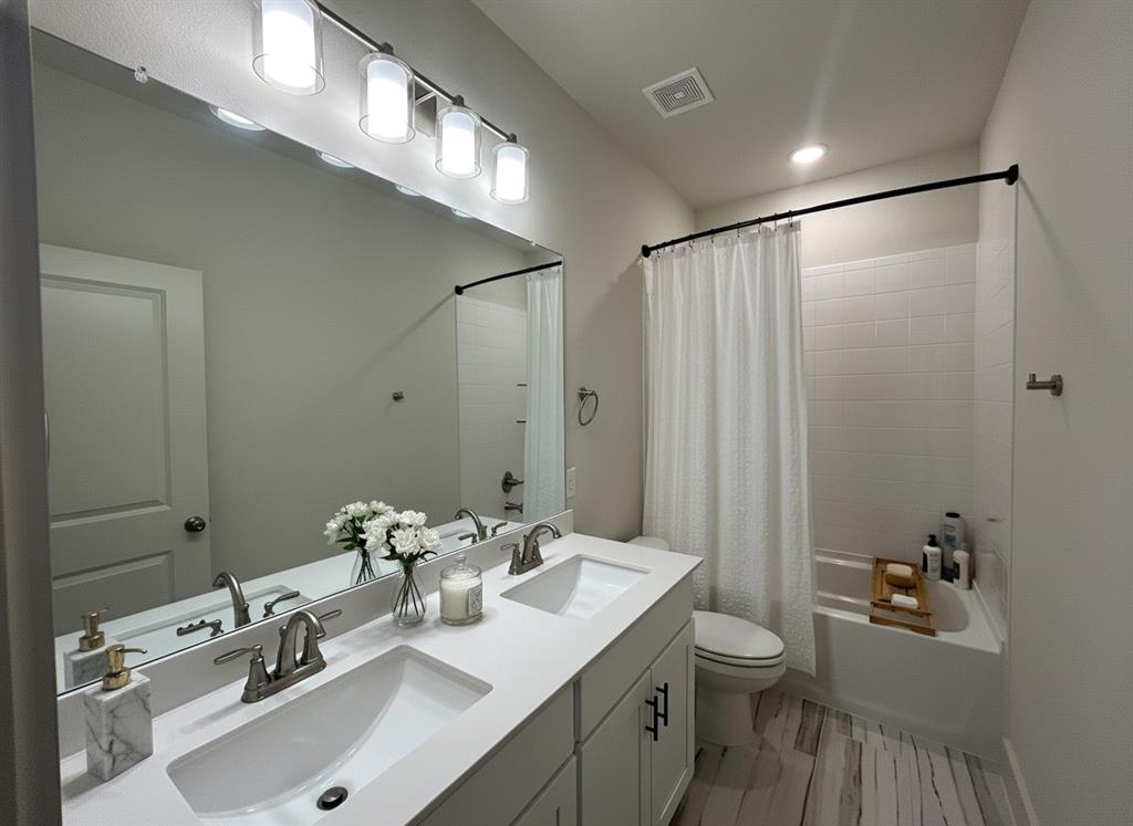 Viridian Village 2d - Residential Lease