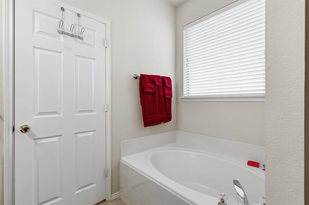 BASSWOOD PARK - Residential