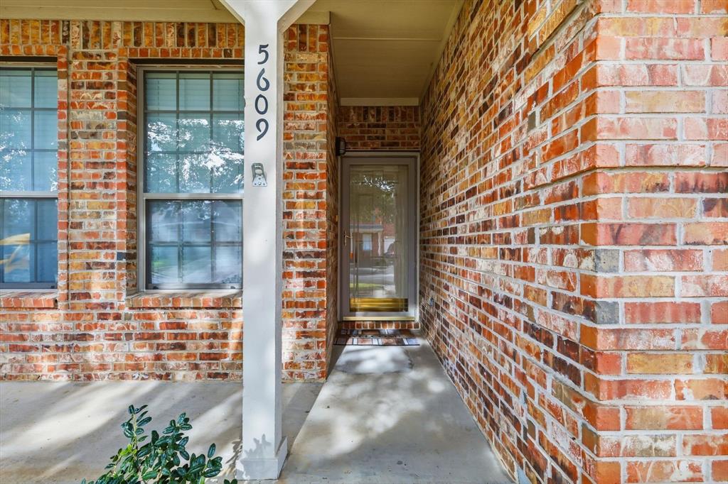 5609 Desert Willow Court