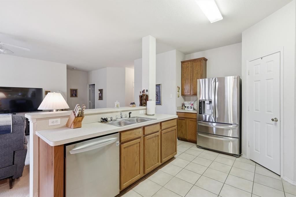 BASSWOOD PARK - Residential