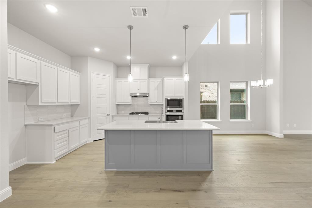 8409 Lavon Lane