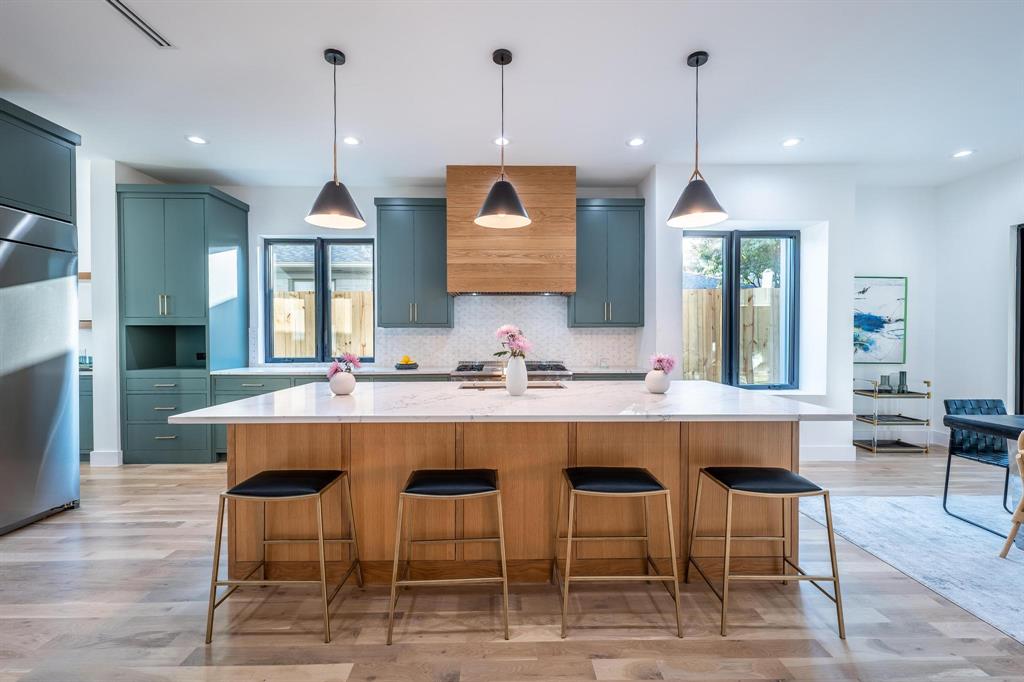 Bob-O-Links Downs - Residential