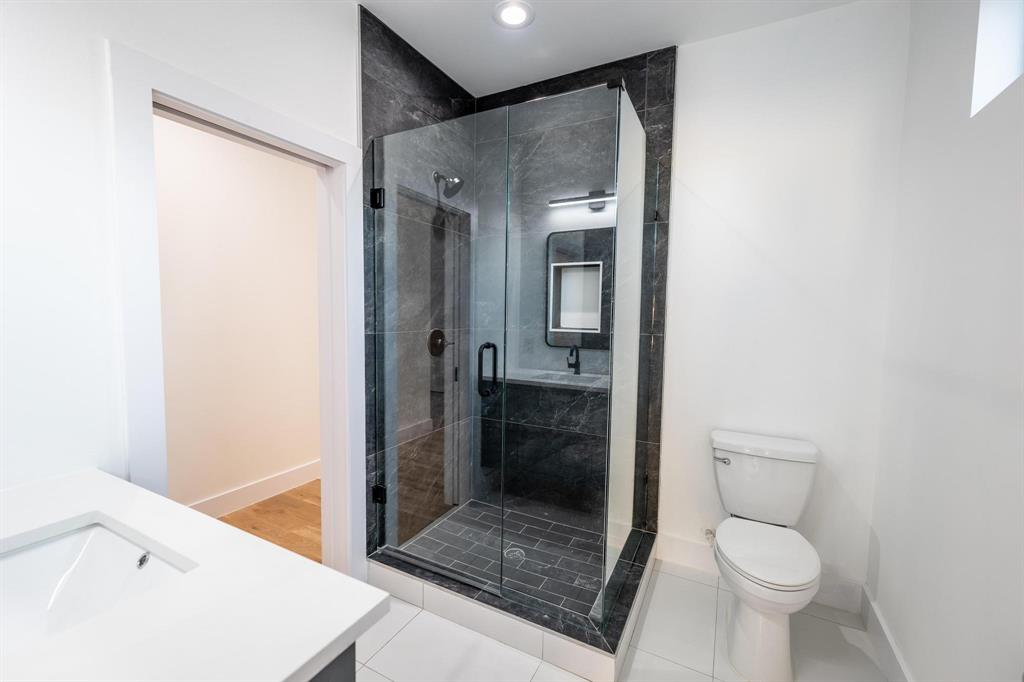 Bob-O-Links Downs - Residential